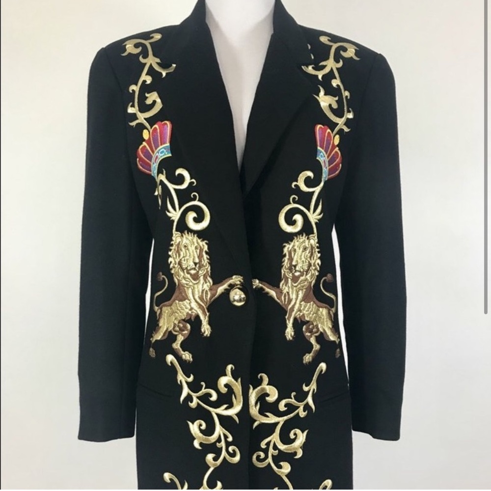 Adrianna papelle blazer!!! DO NOT BUY!!!!!